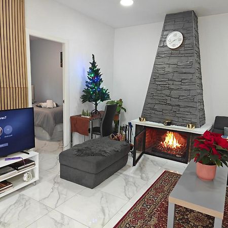 Relax House Barcelone Villa Sant Esteve Sesrovires Exterior photo